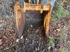 24in pin on tooth excavator bucket