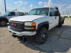 GMC 3500 Extended Cab 4WD Pickup Truck - 6L V8 Gasoline Automatic