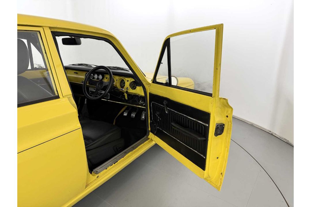 1966 Ford Cortina - NO RESERVE 3 Litre V6 Engine  - Image 17 of 32