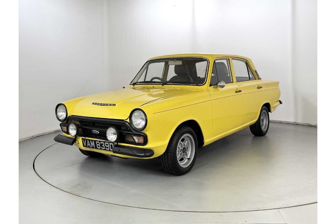 1966 Ford Cortina - NO RESERVE 3 Litre V6 Engine  - Image 3 of 32
