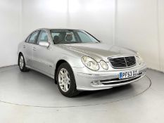 2004 Mercedes-Benz E320