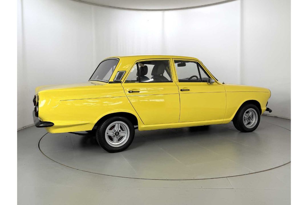 1966 Ford Cortina - NO RESERVE 3 Litre V6 Engine  - Image 10 of 32