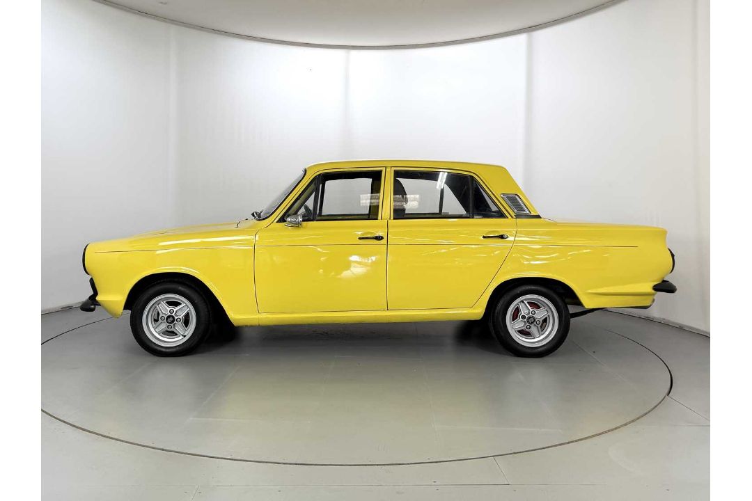1966 Ford Cortina - NO RESERVE 3 Litre V6 Engine  - Image 5 of 32