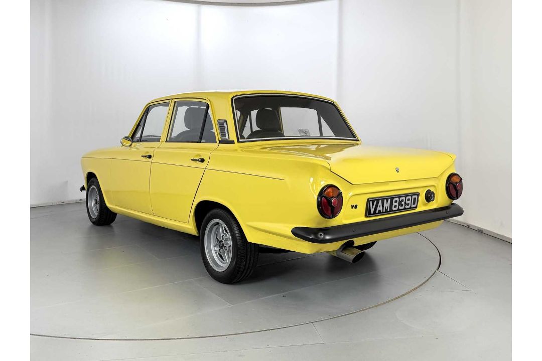 1966 Ford Cortina - NO RESERVE 3 Litre V6 Engine  - Image 7 of 32