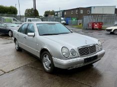 1998 Mercedes-Benz E200 - NO RESERVE