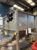 S/S HOPPER WITH CONVEYOR.
