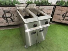 Lincat OG8111/N Mobile Stainless Steel Twin Basket Twin Tank Commercial Gas Fryer, YOM 2023, RRP £