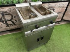 Lincat IP21B Stainless Steel Twin Basket Twin Tank Commercial Electric Fryer Three Phase 400v,