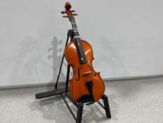 The Stentor Student MV-009 1/4 Violin With Travel Case