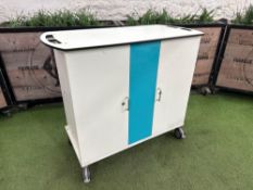 Zioxi CHRGT-LS-32 Mobile Laptop Charging Trolley, 32-Bays, Keys Not Present