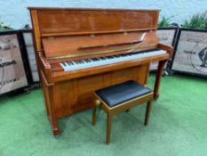 Hamlyn Klein CJS-120 Piano With Stool