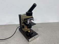 Vickers M10A Microscope 230V