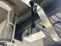 ViewSonic V516230 Projector 240V, With Ceiling Mount, With Remote