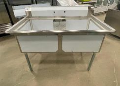 NEW DOUBLE WELL STAINLESS STEEL SINK, COMPARTMENT SIZE 24