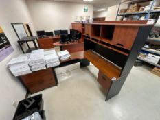 L-Shaped Desk w/ Overhead Hutch