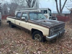 1981 Chevrolet C20 Crew Cab Pickup Truck, VIN #: 1GCGC23M0BZ100517, Converted to Propane, *Offsite*