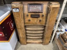 Wood Vintage Tube Radio