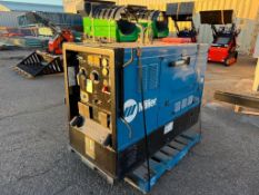 Miller Big Blue 400 D Diesel DC Welder/Generator 2,940hrs Showing