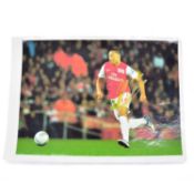 Signed Alex Oxlaide-Chamberlain A4 colour photograph, Arsenal