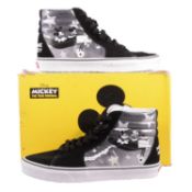 Vans, Sk8-Hi, Disney Plane Crazy/True, UK10.5,
