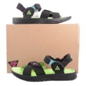 Nike Acg Air Deschutz, Black/Digital Pink/Ghost Green, UK 9, Boxed.