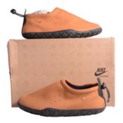 Nike Air Moc