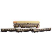 Hornby (China), R4196 coach pack, The Golden Arrow coaches,