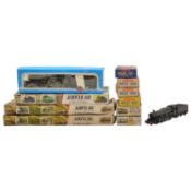 Small quantity of Airfix OO gauge model railway,