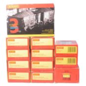 Hornby (China), collection of OO gauge model railway - Master Cutler passenger coaches, etc
