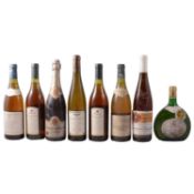 Twenty two bottles of assorted table wines, French and New World - whites