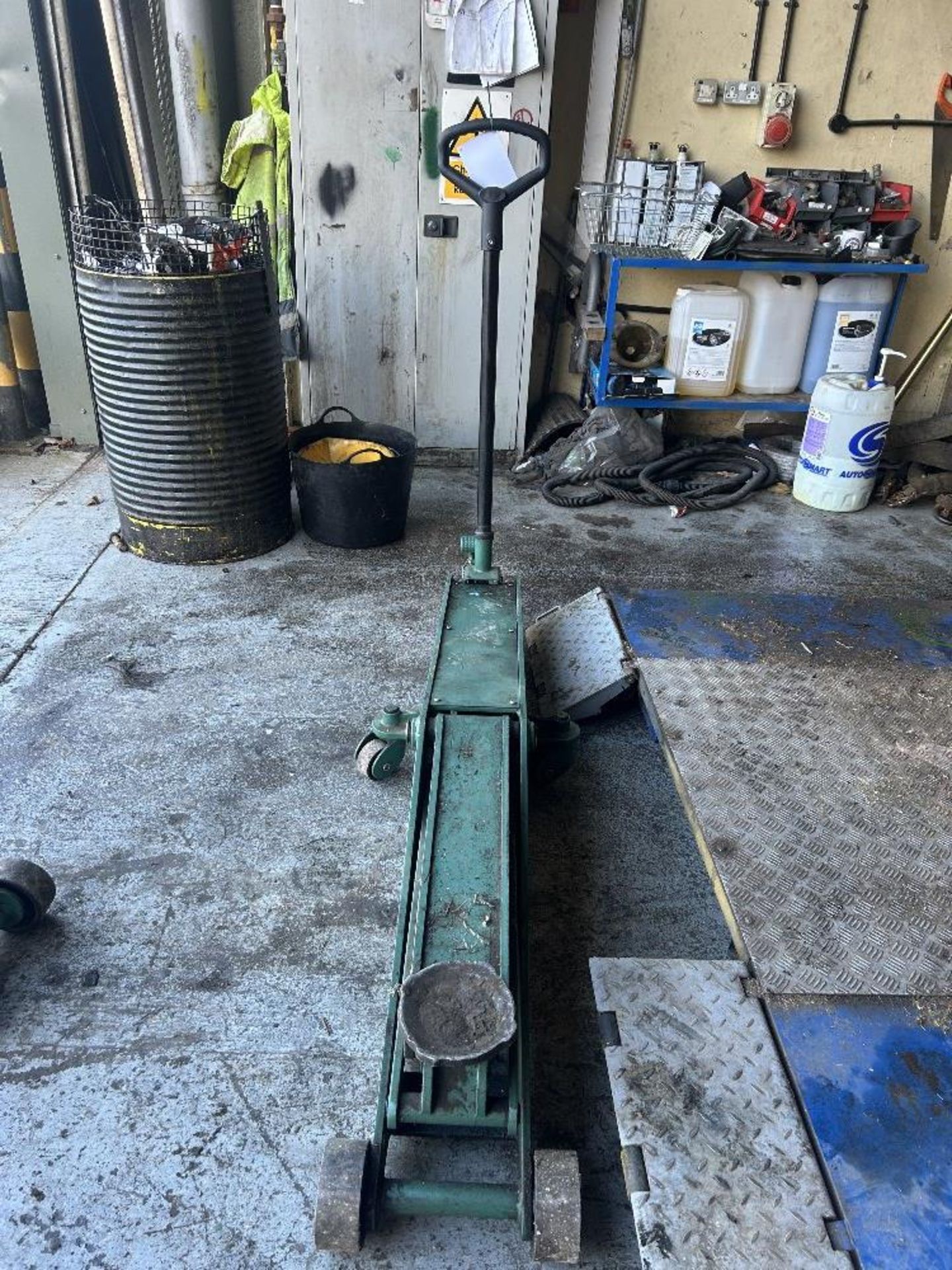 Compac 8 Compac 8 ton-HCG3 Heavy Duty Mobile Trolley Jack