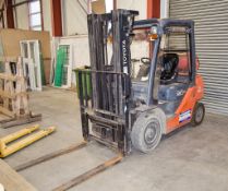 Toyota SAS 20 2 tonne gas powered fork lift truck Year: 2016 S/N: E13525 Recorded Hours: 9123