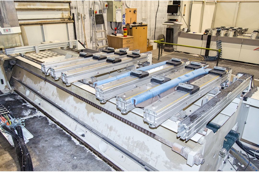 SCM Record 100 AL CNC machining centre Year: 2006 S/N: AA1/015662 - Image 6 of 13