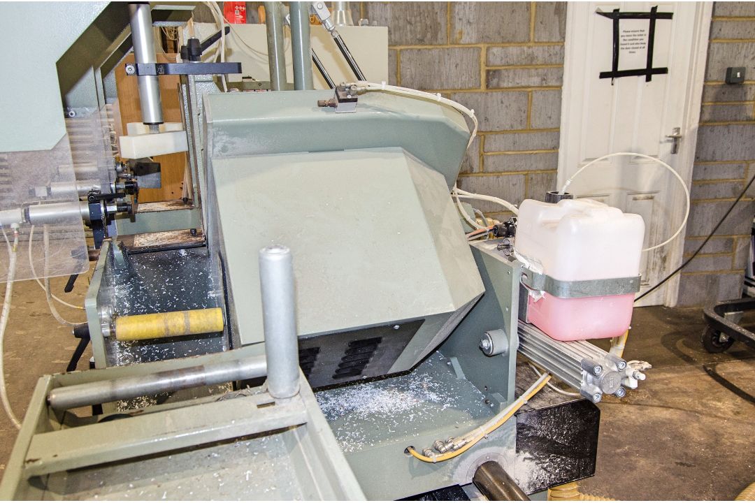 Emmegi Classic Magic 450 TU/4 electronic control double head mitre saw Year: 2017 S/N: C121164 - Image 8 of 14