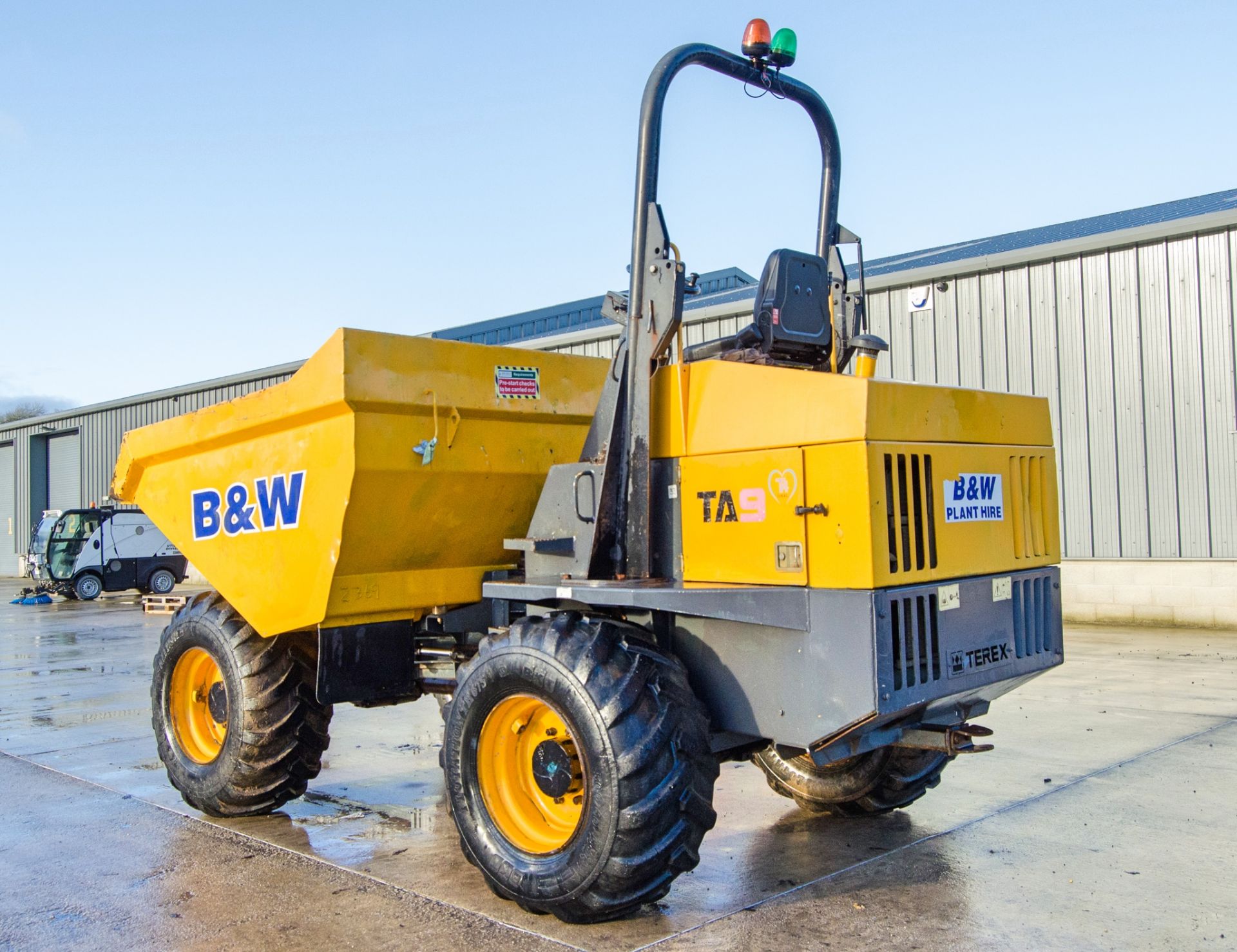 Terex TA9 9 tonne straight skip dumper Year: 2018 S/N:  PS1656 Recorded Hours: 2317 D2369 - Image 4 of 21