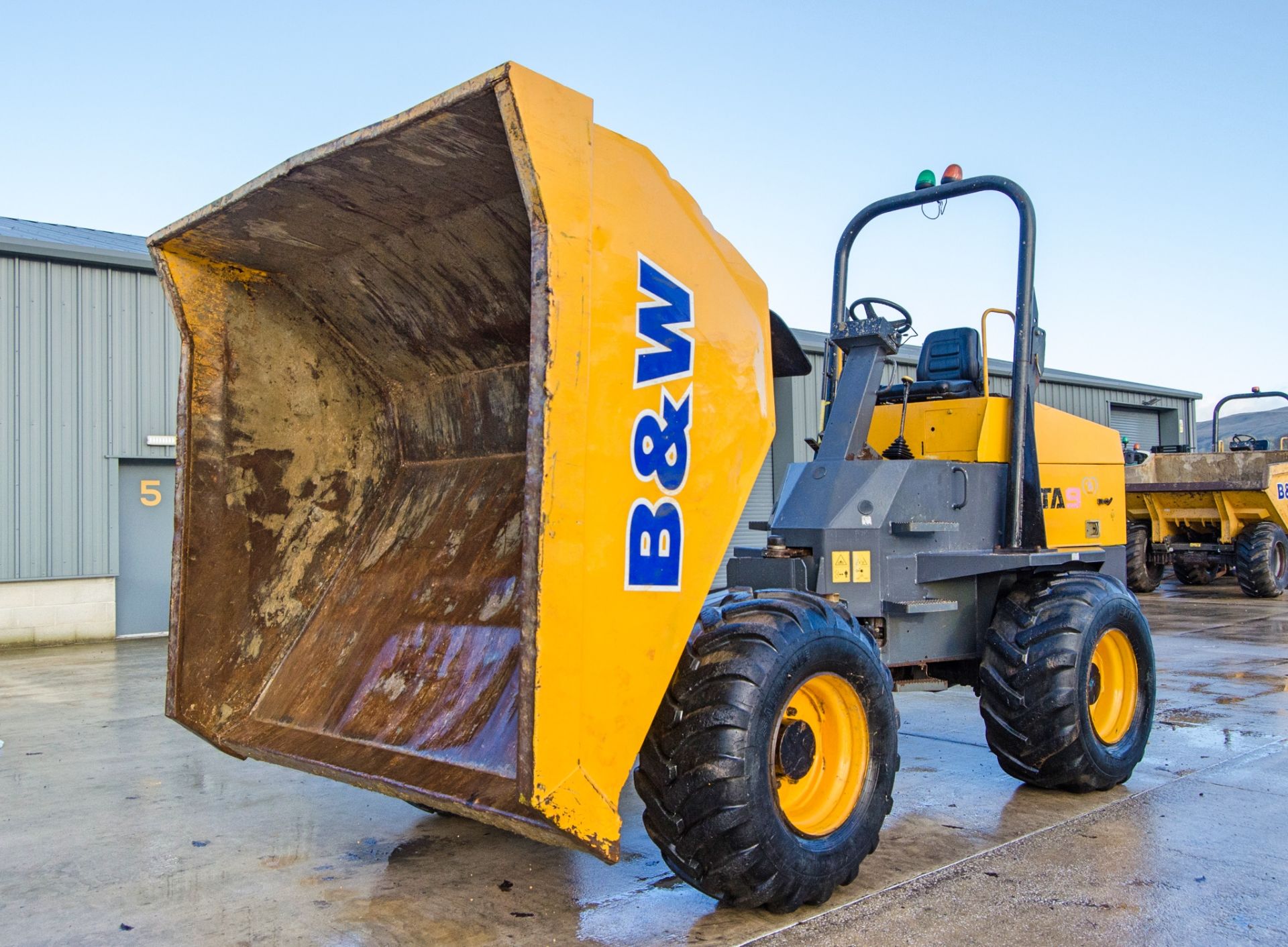Terex TA9 9 tonne straight skip dumper Year: 2018 S/N:  PS1656 Recorded Hours: 2317 D2369 - Image 9 of 21