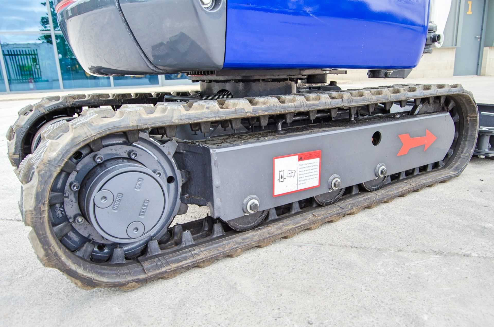 EX 1.2 1.2 tonne rubber tracked mini excavator Year: 2025 S/N: CX2504005 blade, piped, expanding - Image 12 of 28