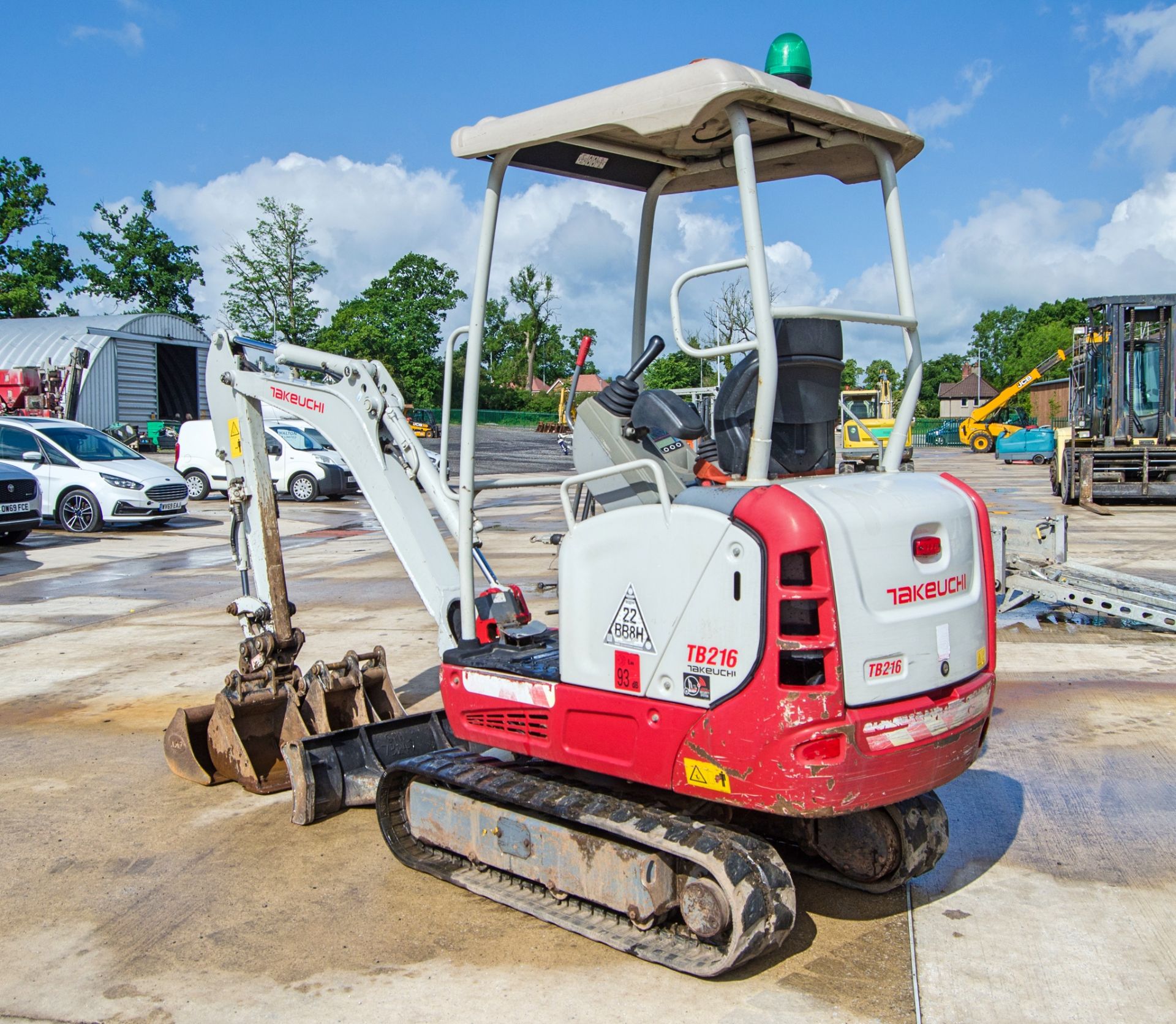 Takeuchi TB216 1.6 tonne rubber tracked mini excavator Year: 2021 S/N: 216018237 Recorded Hours: - Image 5 of 37