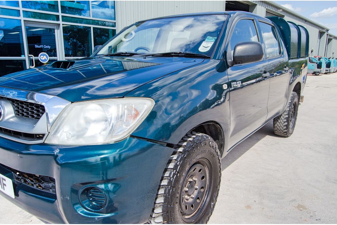 Toyota Hilux HL2 D-4D 2494cc diesel 5 speed manual 4 wheel drive double cab pick up Registration - Image 9 of 32