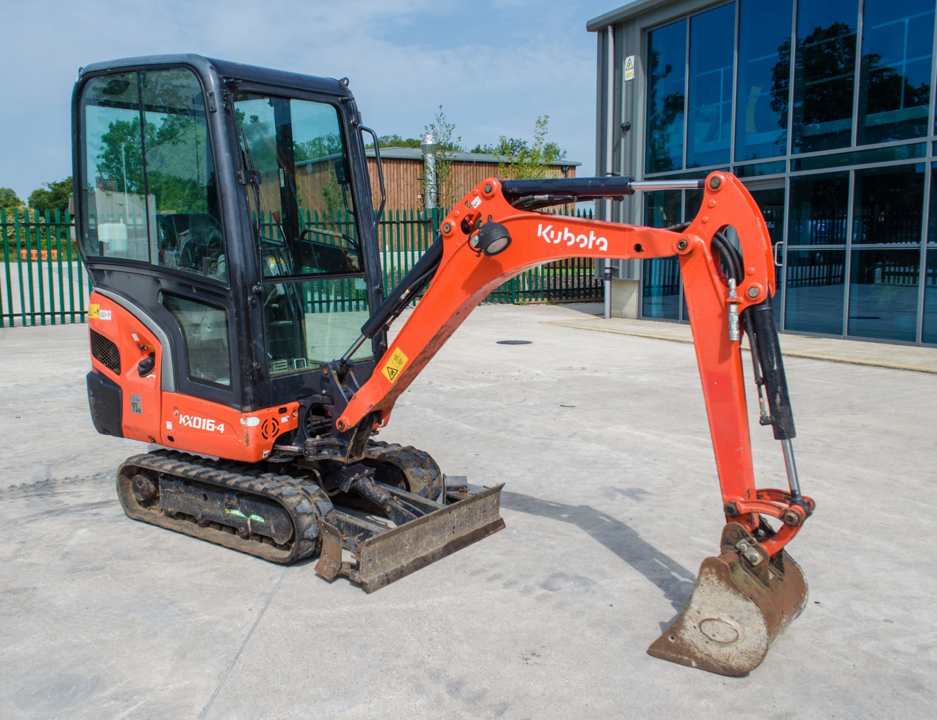 Kubota KX016-4 1.6 tonne rubber tracked excavator Year: 2018 S/N: 62838 Recorded Hours: 869 piped, - Image 2 of 28