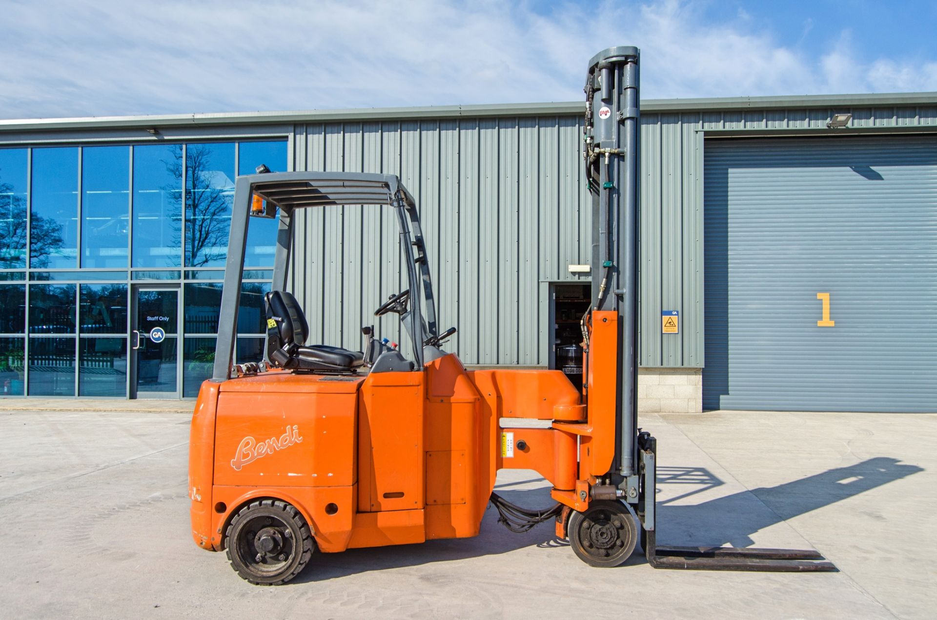 Translift Bendi B318 1.8 tonne battery electric articulated fork lift truck Year: 2009 S/N: TL7881 - Image 8 of 20