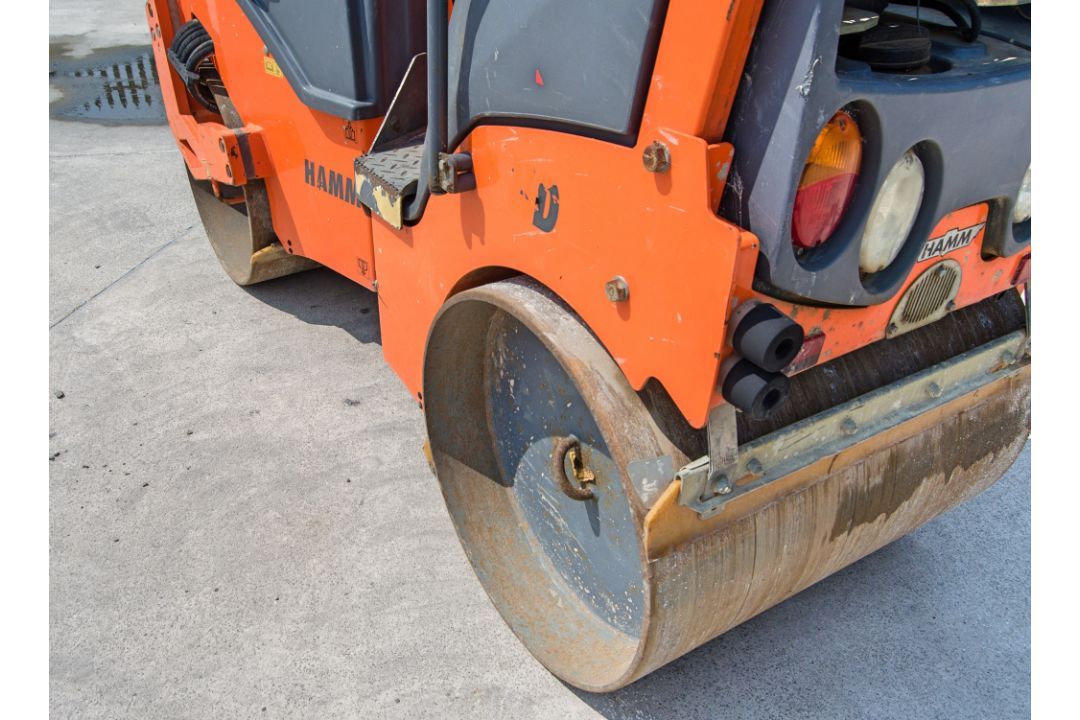 Hamm HD8VV double drum ride on roller Year: 2016 S/N: H1993533 Recorded Hours: 240 A728565 - Image 10 of 20