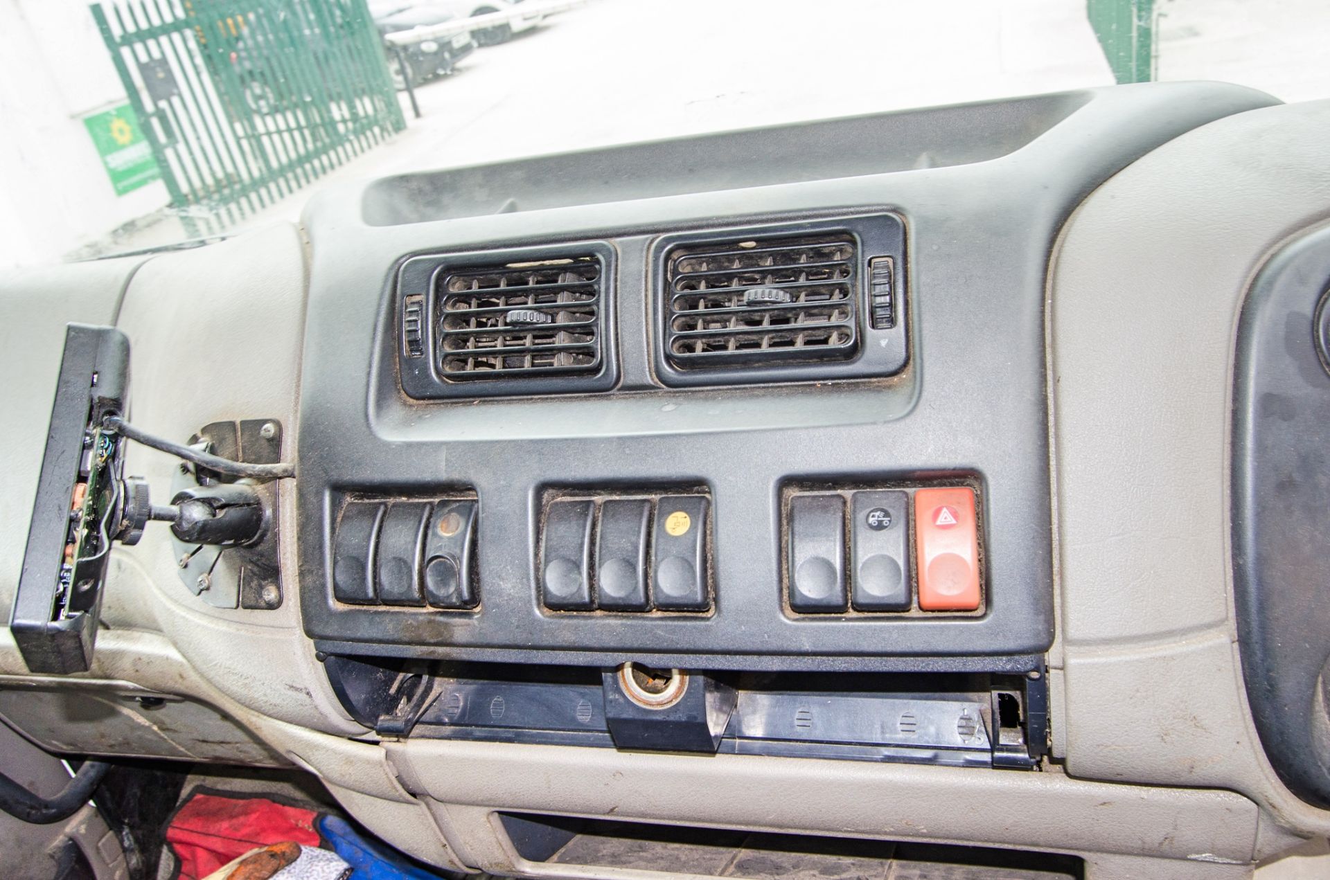 DAF LF 55.220 Euro 5 18 tonne 6692cc diesel Phoenix hot box Registration Number: BU61 YVA Date of - Image 22 of 29