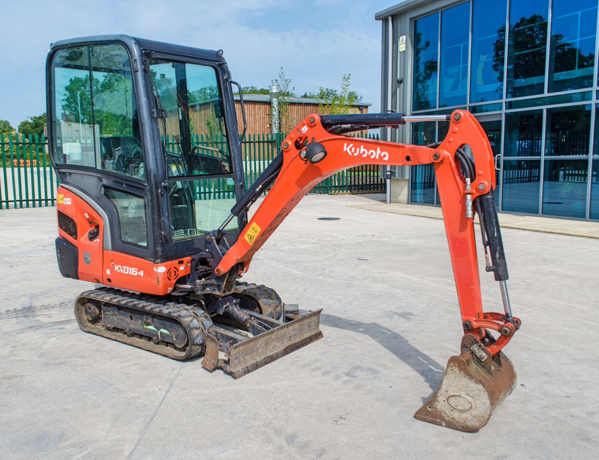 Kubota KX016-4 1.6 tonne rubber tracked excavator Year: 2018 S/N: 62838 Recorded Hours: 869 piped, - Image 3 of 28