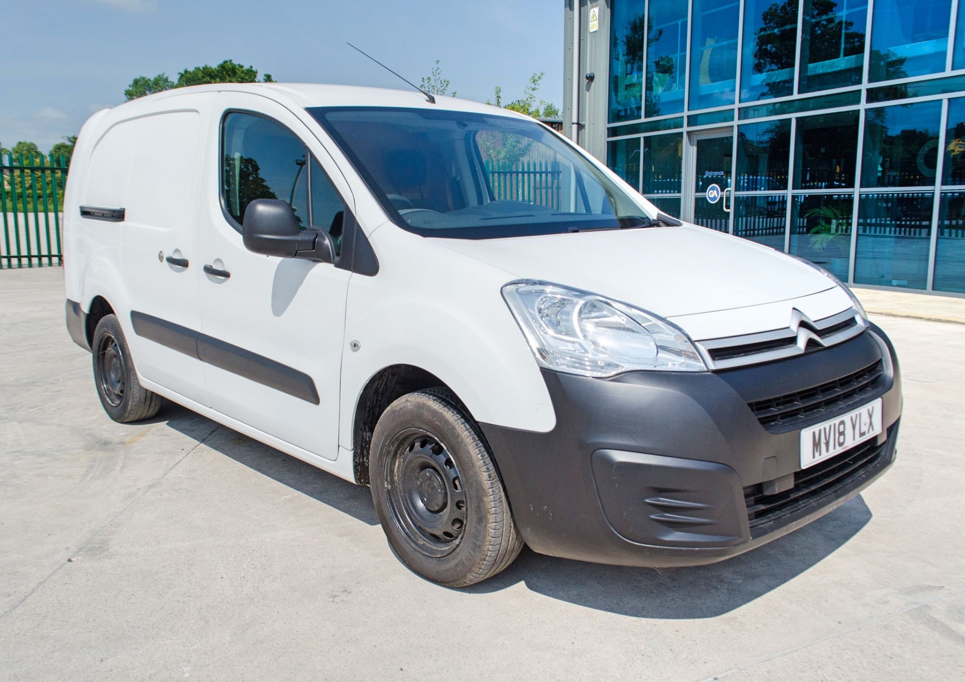 Citroen Berlingo 750 LX 1560cc HDi 5 speed manual panel van Registration Number: MV18 YLX Date of - Image 2 of 25