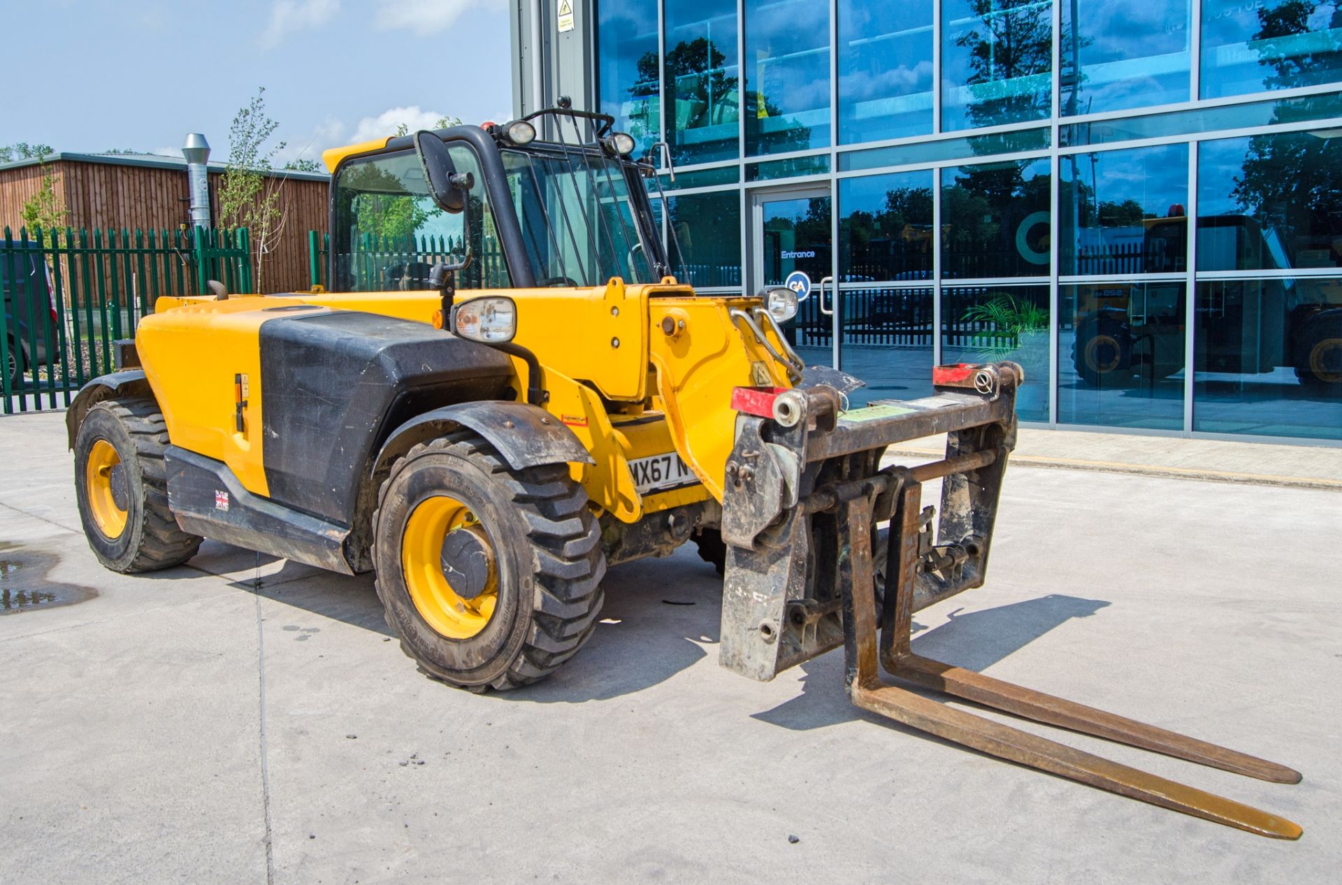 JCB 525-60 Hi-Viz 6 metre telescopic handler Year: 2017 S/N: 2459029 Recorded Hours: 3344 c/w - Image 2 of 24