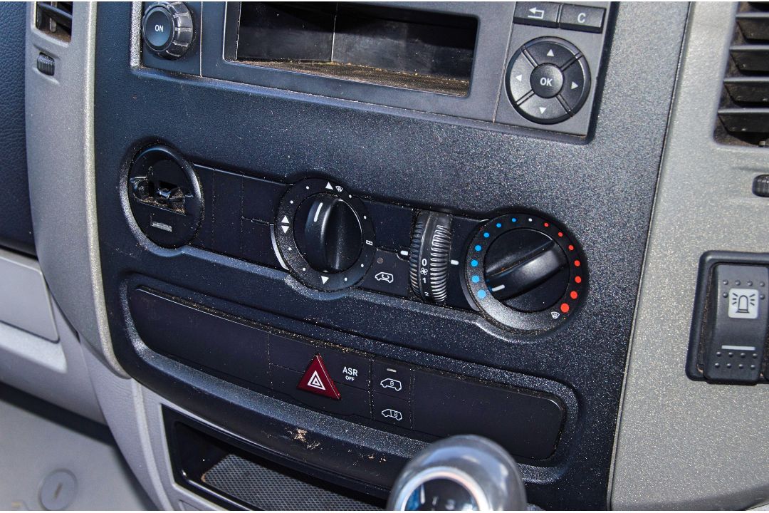 Mercedes Benz Sprinter 313 CDi 2143cc diesel 6 speed manual welfare van Registration Number: DK64 - Image 22 of 33