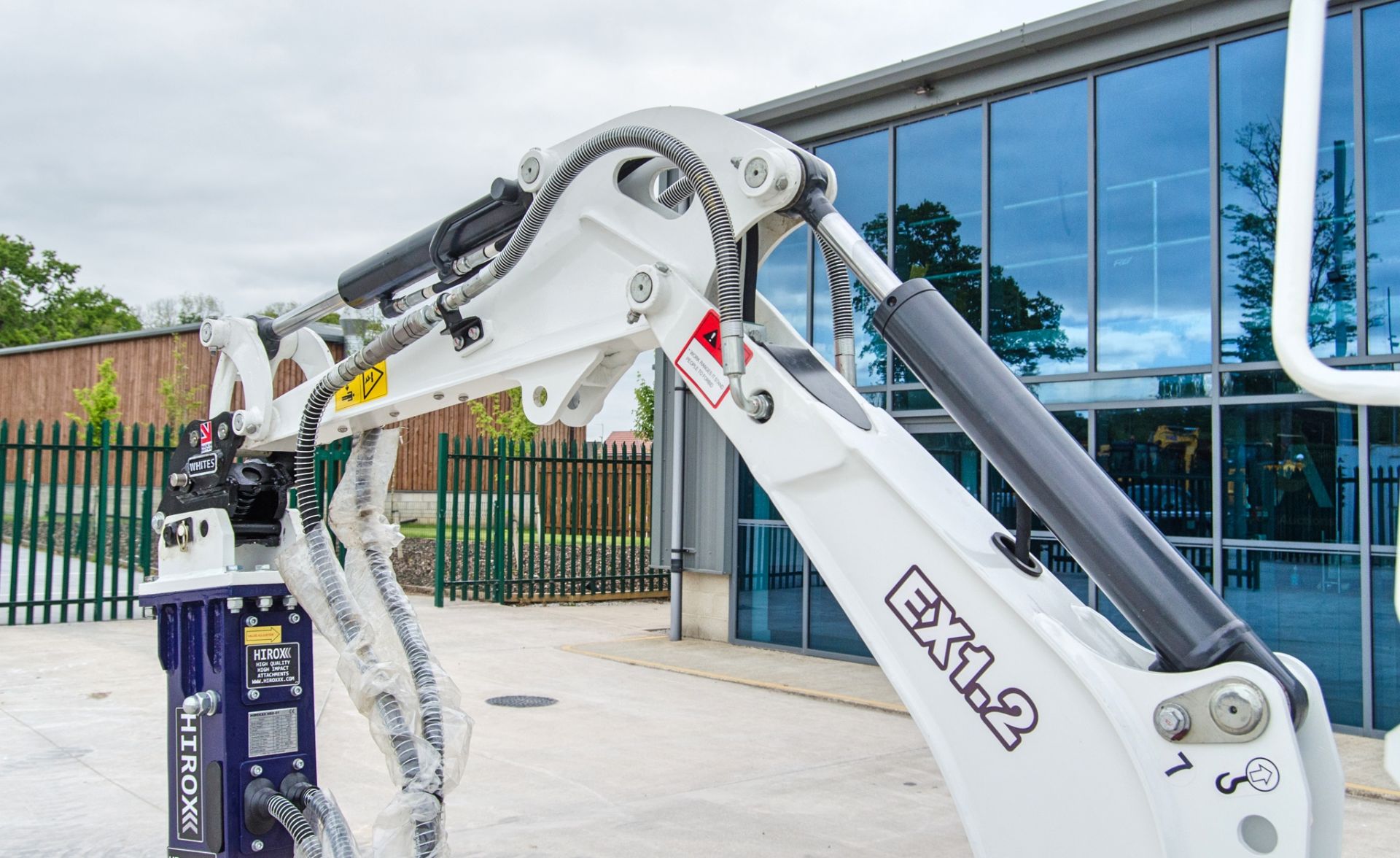 EX 1.2 1.2 tonne rubber tracked mini excavator Year: 2025 S/N: CX2504005 blade, piped, expanding - Image 14 of 28