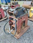 Allied 1000B hydraulic compactor plate Pin diameter: 65mm Pin centres: 420mm Pin width: 270mm