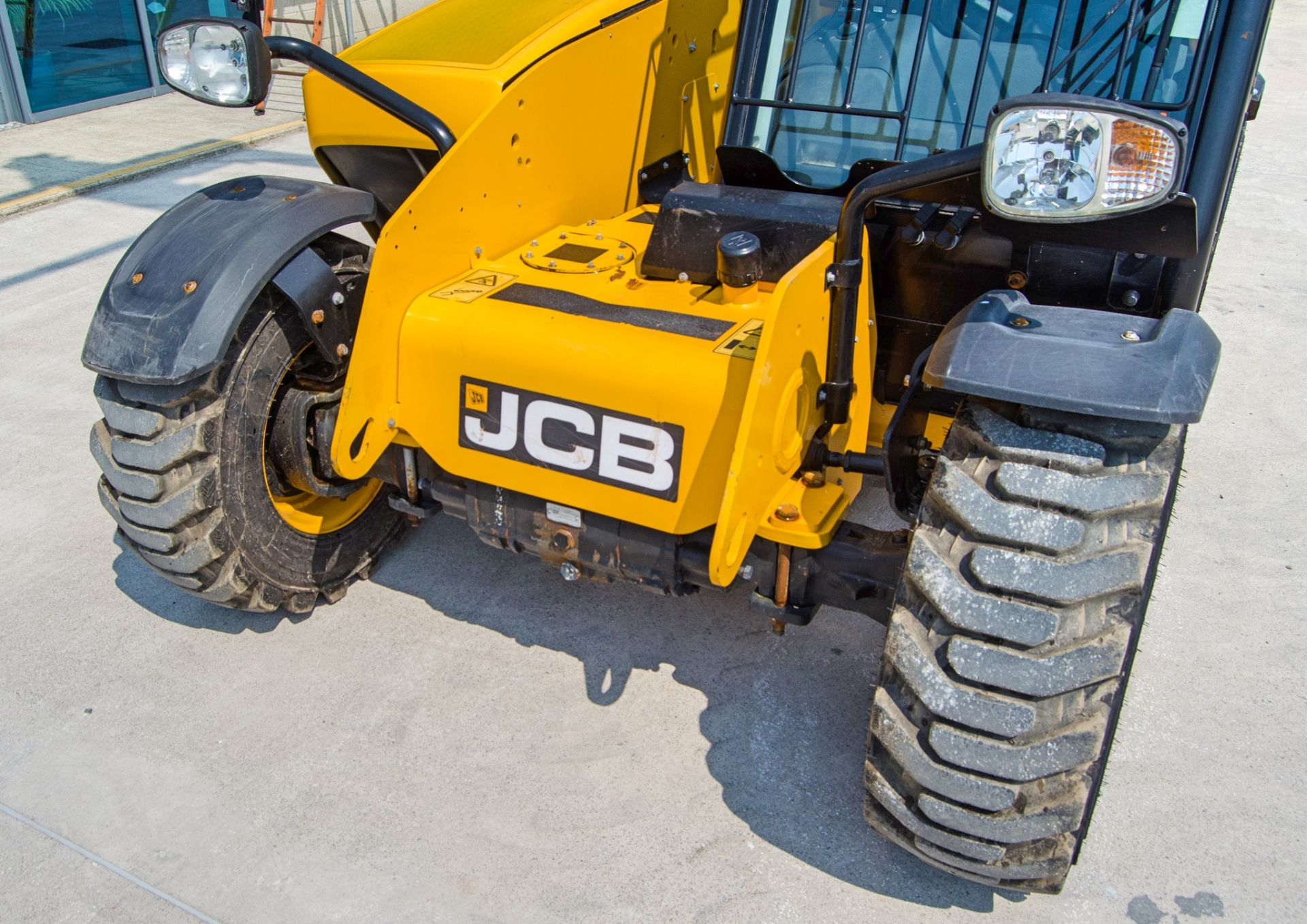 JCB 525-60 Hi-Viz Stage V 6 metre telescopic handler Year: 2024 S/N: 3327922 Recorded Hours: 1153 - Image 11 of 26